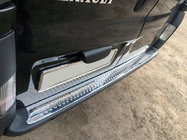 Opel Vivaro 2001–2015 Protector de parachoques trasero acero inoxidable (OMSA) foto 1