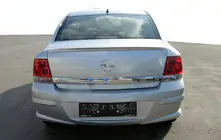 Opel Astra H 2004-2013 Alerón Sedán (imprimado para pintar) foto 1