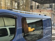 Opel Vivaro 2001–2015 Barras de Techo Cromo (Pies de Plastico) Corto, Pies de Plastico foto 6