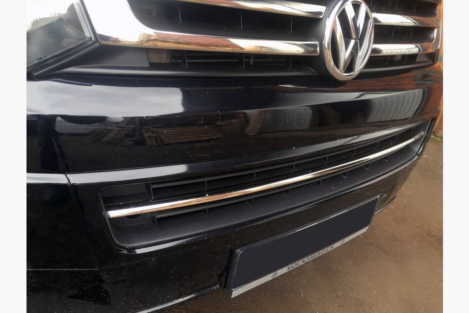 Volkswagen T5 2010-2015 Moldura para rejilla de parachoques (acero inoxidable) Carmos - Acero Inoxidable Turco Image