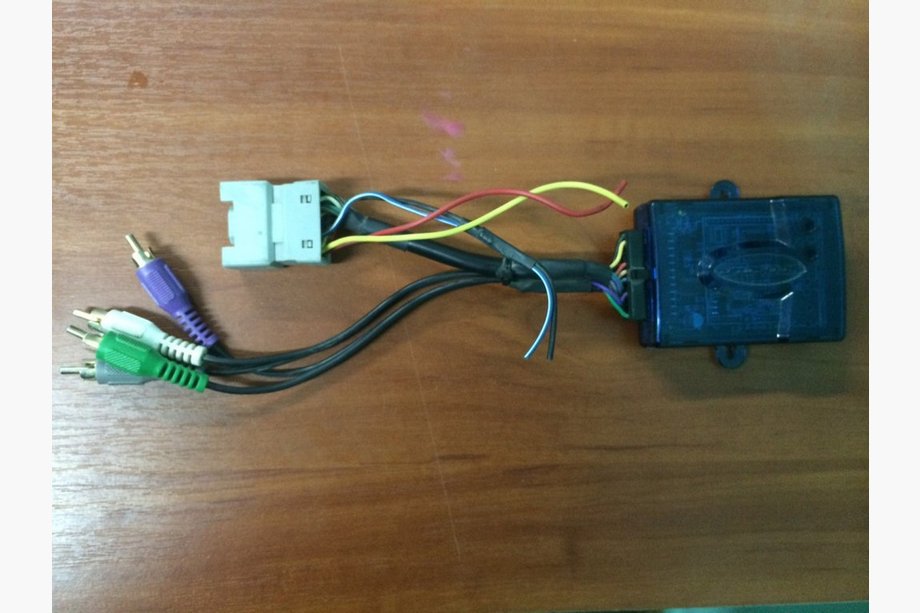 Toyota Camry 2006-2011 Adaptador de amplificador Scosche TA07SR (usado) Image
