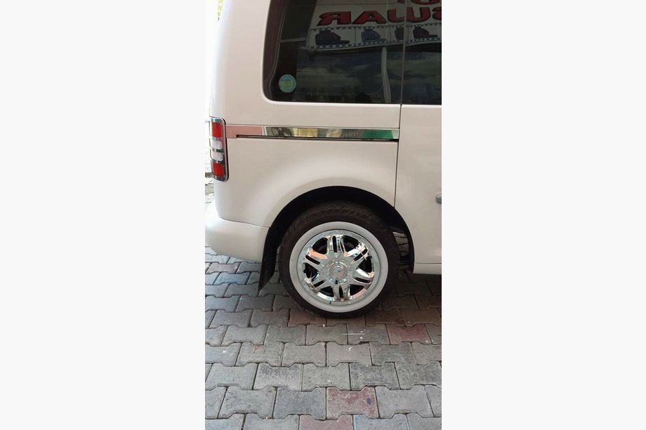 Volkswagen Caddy 2010-2015 Molduras de Acero Inoxidable Puertas Correderas (2 uds) Batalla Corta Foto 3