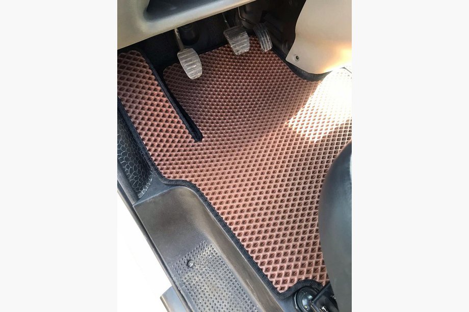 Renault Trafic 2001–2015 Alfombrillas EVA (rojo ladrillo) 1+2 Image