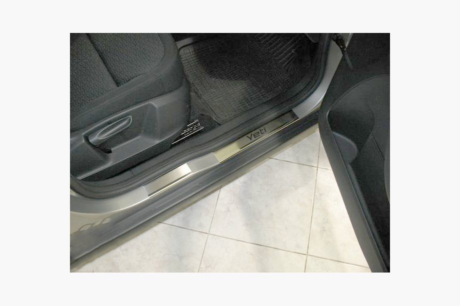 Skoda Yeti 2009-2017 Cubiertas de Umbral Nataniko (6 uds, Acero Inoxidable) Premium - Cinta 3M, 0.8 mm Image
