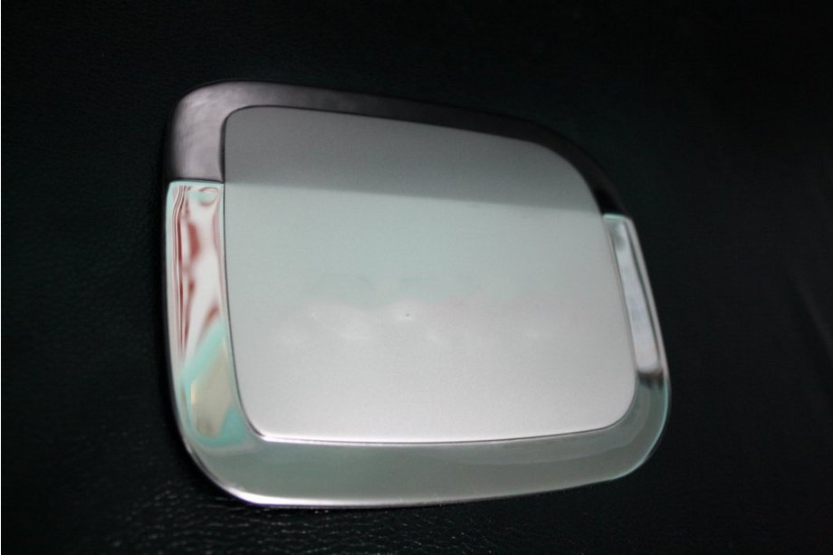 Toyota Rav 4 2001-2005 Cubierta de Depósito de Combustible Acero Inoxidable Image