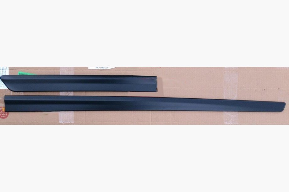 Toyota Highlander 2013-2019 Moldura de puerta original (2 uds, lado izquierdo) Image