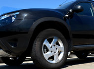 Renault Duster 2008–2017 Aletines de aleta (4 uds., Negro metal) Negro Mate foto 1