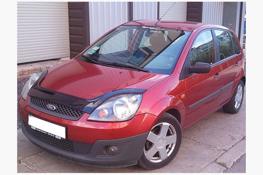 Ford Fiesta 2002-2008 Deflector de Capó VIP Image