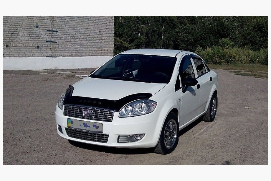 Fiat Linea 2006-2018 Deflector de capó (VIP) Image