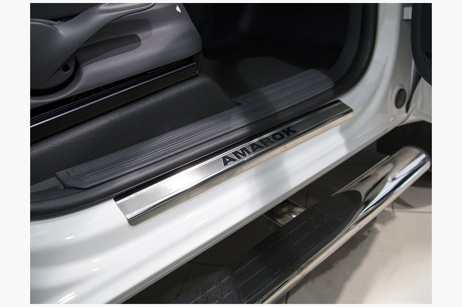 Volkswagen Amarok 2010-2022 Cubiertas de Umbral Nataniko (4 uds., Acero Inoxidable) Image