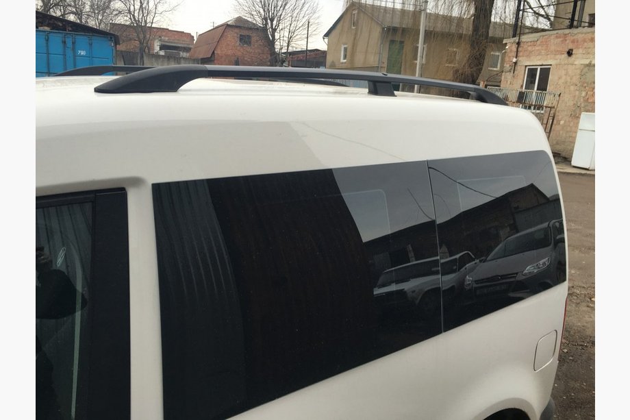 Volkswagen Caddy 2004-2010 Barras de Techo Negras Foto 6