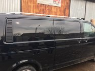 Volkswagen T5 Multivan 2003–2010 Barras de techo CROWN (gris mate) foto 4