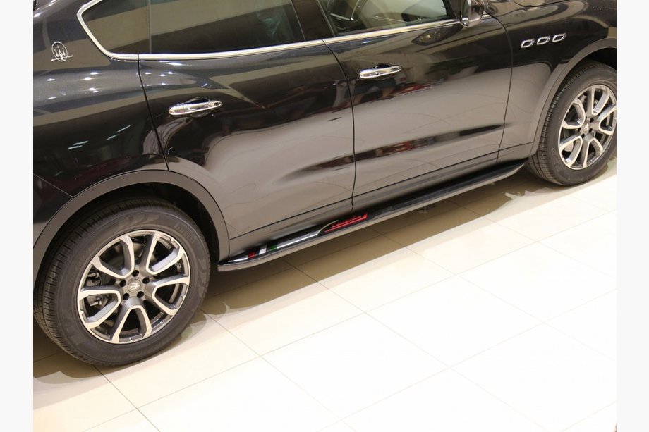 Maserati Levante 2016- Estribos Laterales OEM-V2 (2 uds) Image