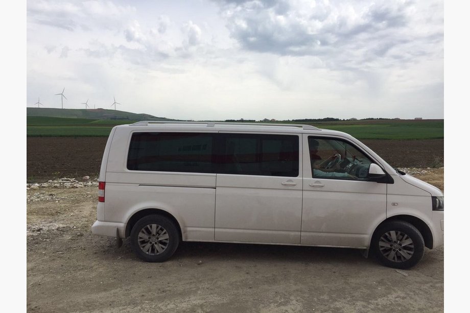 Volkswagen T5 2010-2015 Barras de techo Skyport (blancas) Batalla Corta Foto 9
