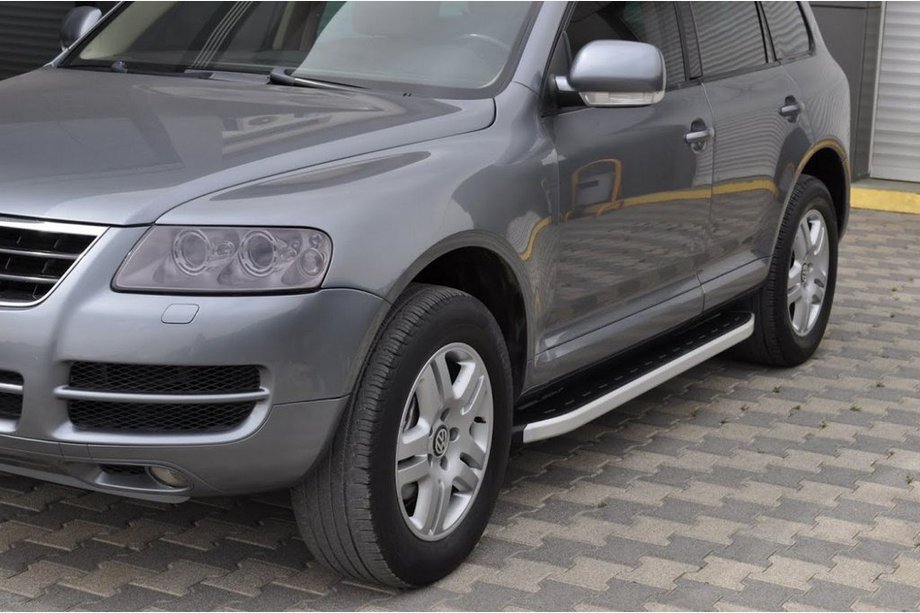 Volkswagen Touareg 2002–2010 Estribos laterales Fullmond (2 uds., aluminio) Image