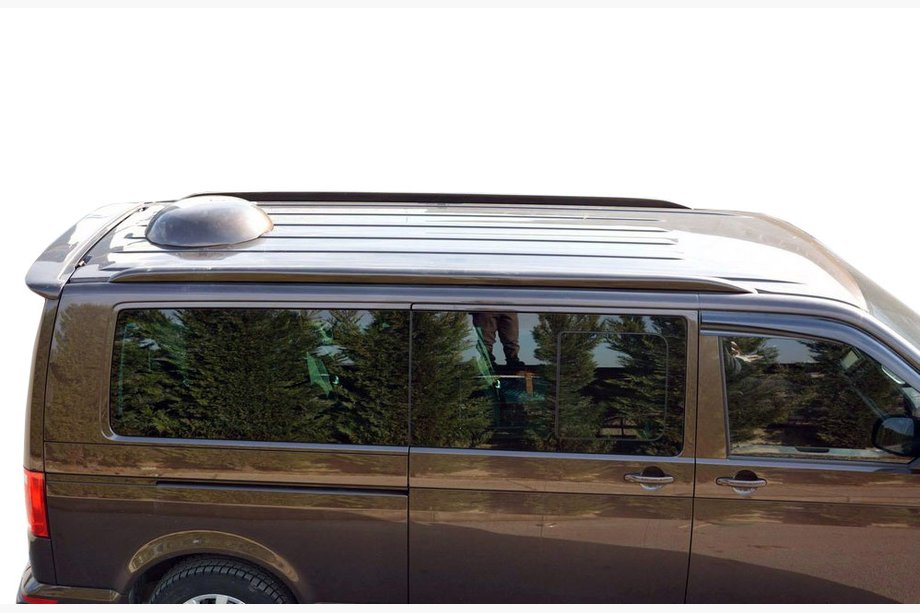 Volkswagen T6 2015-2024 Alerón trasero (imprimado, pintable) Image
