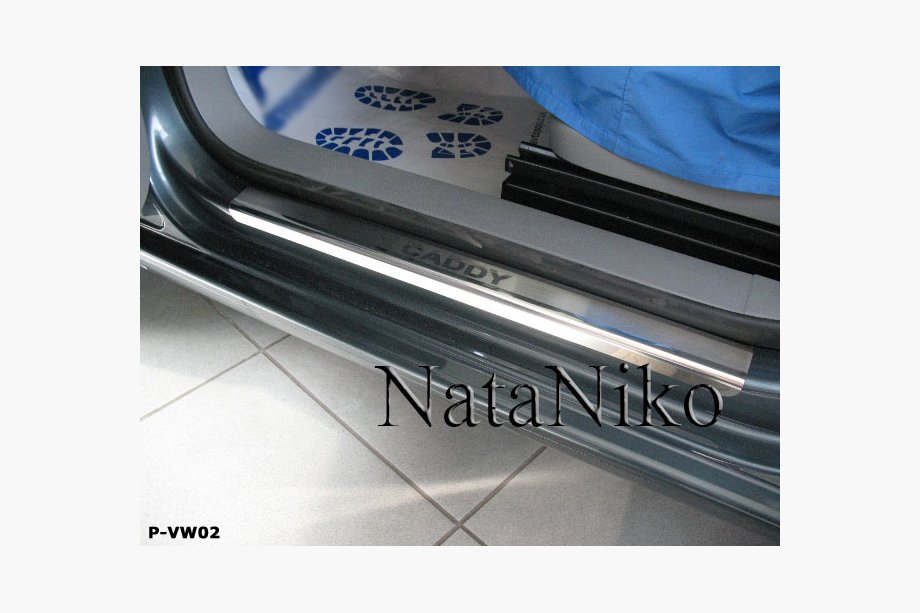 Volkswagen Caddy 2010-2015 Cubiertas de Umbral de Puerta Natanika Standard (4 uds, Acero Inoxidable) Foto 3