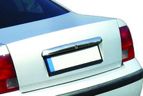 Volkswagen Passat B5 1997-2005 Moldura cromada sobre la matrícula (1996-2000, acero inoxidable) foto 1