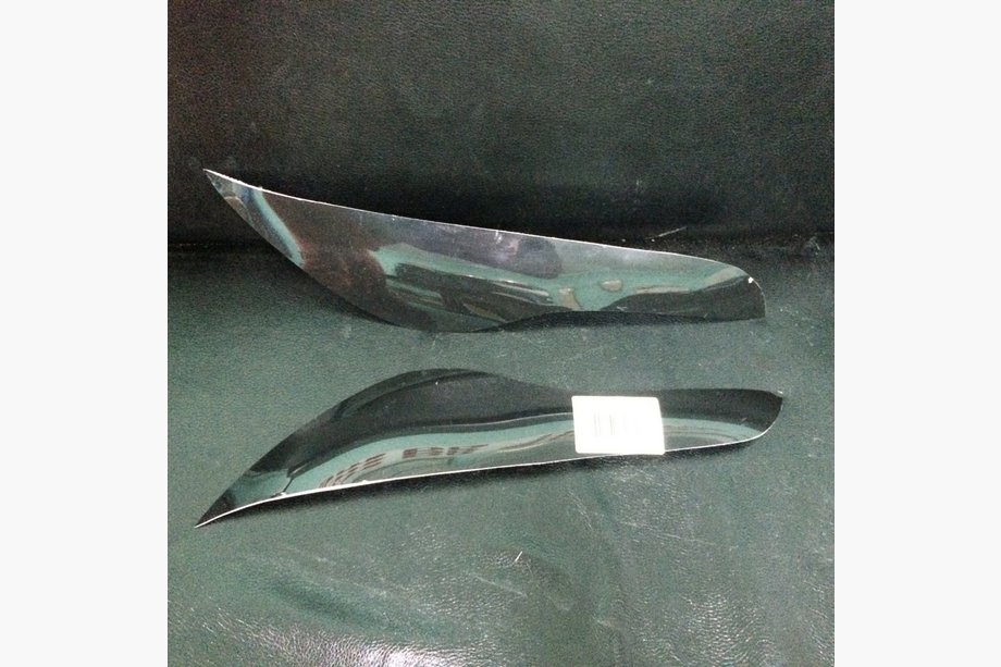 Fiat Albea 2002-2012 ¡Oferta! Pestañas para faros (2 uds, imprimadas) Image