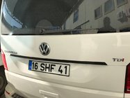 Volkswagen T6 2015-2024 Moldura sobre la matrícula (carbono) foto 1