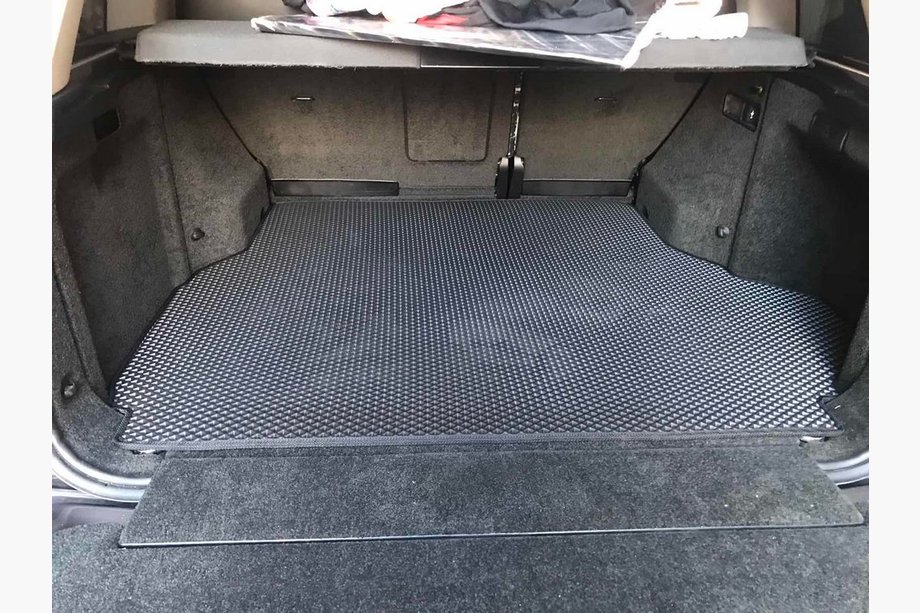 Range Rover III L322 2002-2012 Alfombrilla de maletero (EVA, Negro) Image