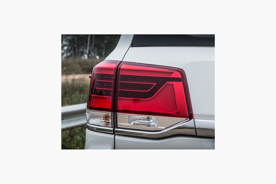 Toyota Land Cruiser 200 2007-2021 Pilotos Traseros 2016+ (ORIGINAL) Image