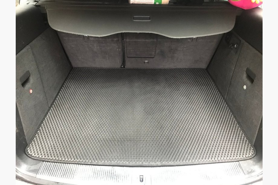 Volkswagen Touareg 2010-2018 Alfombrilla de maletero V1 (EVA, Negro) Image