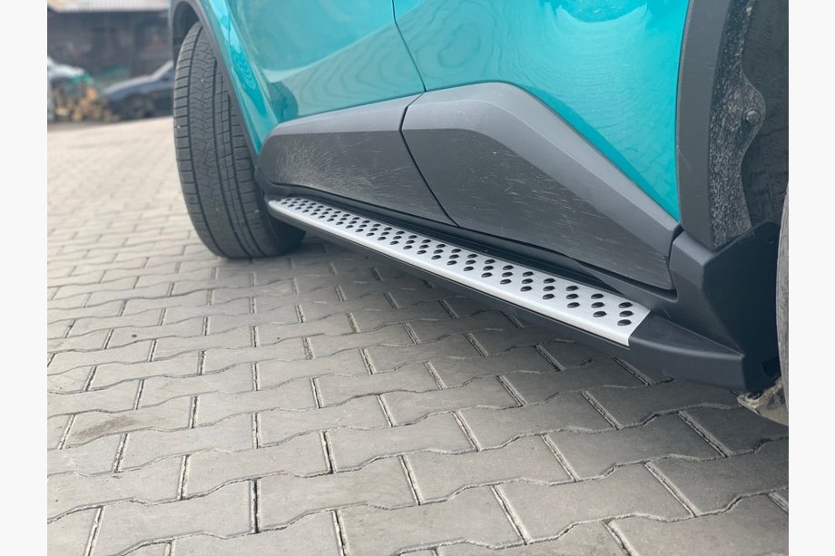 Toyota C-HR 2016-2023 Estribos Laterales Original V1 (2 uds., aluminio) Image