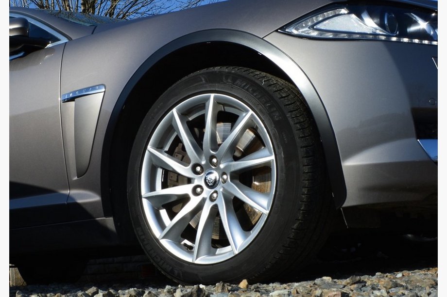 Jaguar XF 2009-2016 Molduras de aleta de acero inoxidable (4 uds) Image