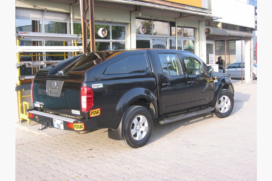 Nissan Navara 2006-2015 Cubierta de carga STARBOX Image
