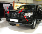 Toyota Land Cruiser Prado 150 2009-2023 Parrilla 2017↗ negra Original (con barras cortas) foto 4