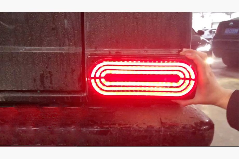 Mercedes G class W463 1990-2018 Pilotos traseros estilo W464 Image
