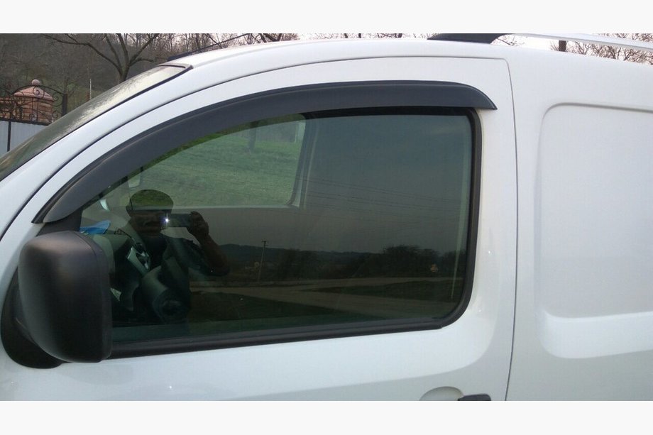 Peugeot Partner Tepee 2008-2018 Deflectores de Ventana (2 uds, UA-Sport) Image