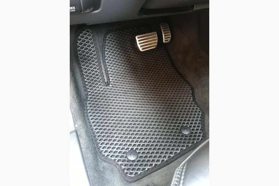 Volvo XC70 2007-2013 Alfombrillas EVA (negras) Image