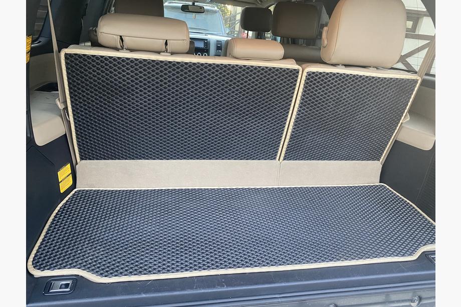 Toyota Sequoia 2007-2022 Alfombrilla de maletero (EVA, negra) Image