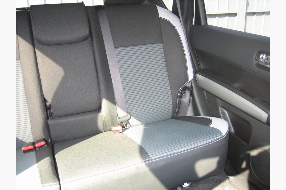 Nissan X-trail T31 2007-2014 Fundas de Asientos de Coche SoyuzAuto Premium Foto 3