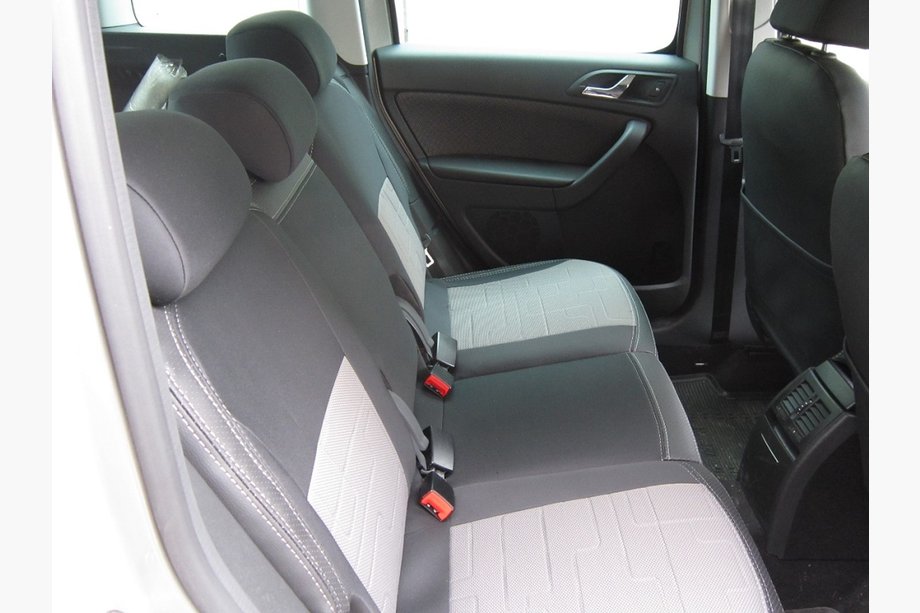 Skoda Yeti 2009-2017 Fundas de Asientos de Coche SoyuzAuto Premium Foto 3