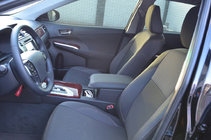Toyota Camry 2011–2017 Fundas de Asientos de Coche (Polipiel↗Tela, Premium) foto 2