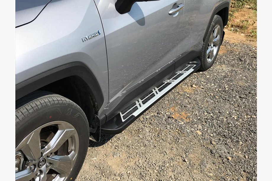 Toyota Rav 4 2019–2025 Estribos Laterales Sunrise (2 uds., Aluminio) Foto 1
