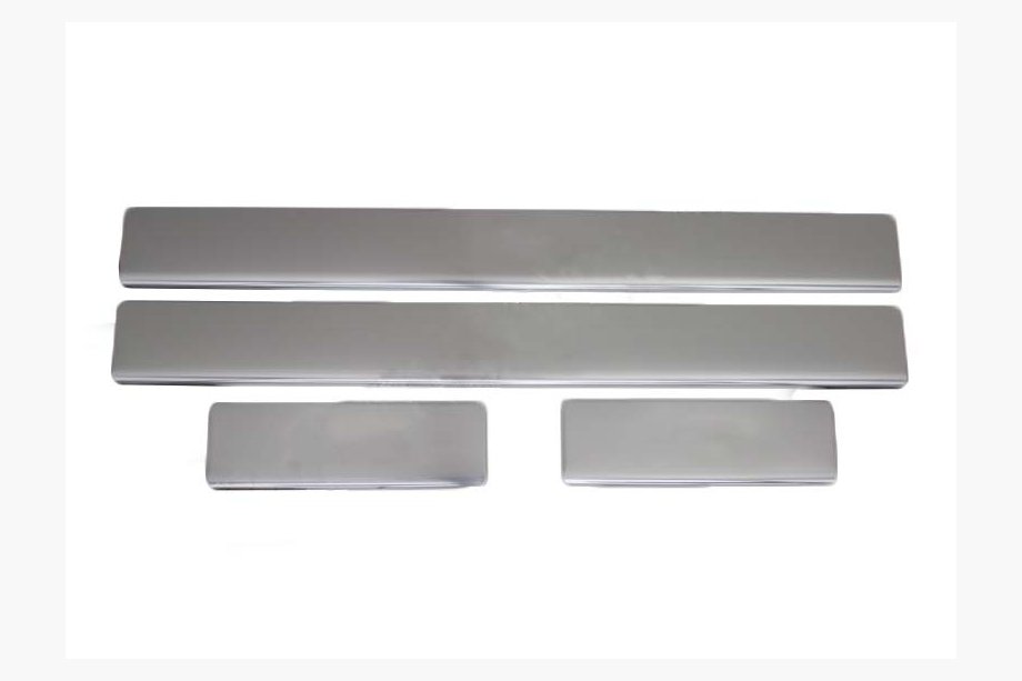 Ford Focus I 1998-2005 Protector de umbral OmsaLine (acero inoxidable) Foto 1