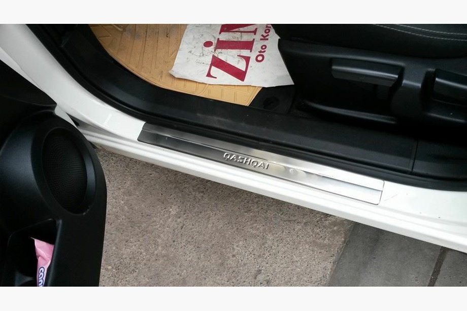 Nissan Qashqai 2010-2014 Cubiertas de estriberas (Omsa, 4 uds, acero inoxidable) Estándar Foto 2