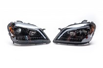 Mercedes ML W164 2005-2011 Faros delanteros con elemento LED (2005-2008, 2 uds, oscuros) foto 1