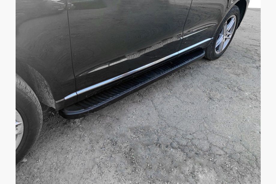 Audi Q5 2008-2017 Estribos Laterales Tayga Black (2 uds., Aluminio) Image