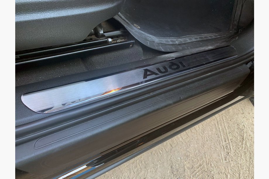 Audi Q5 2008-2017 Cubiertas de umbral interior (4 uds, Carmos) Image