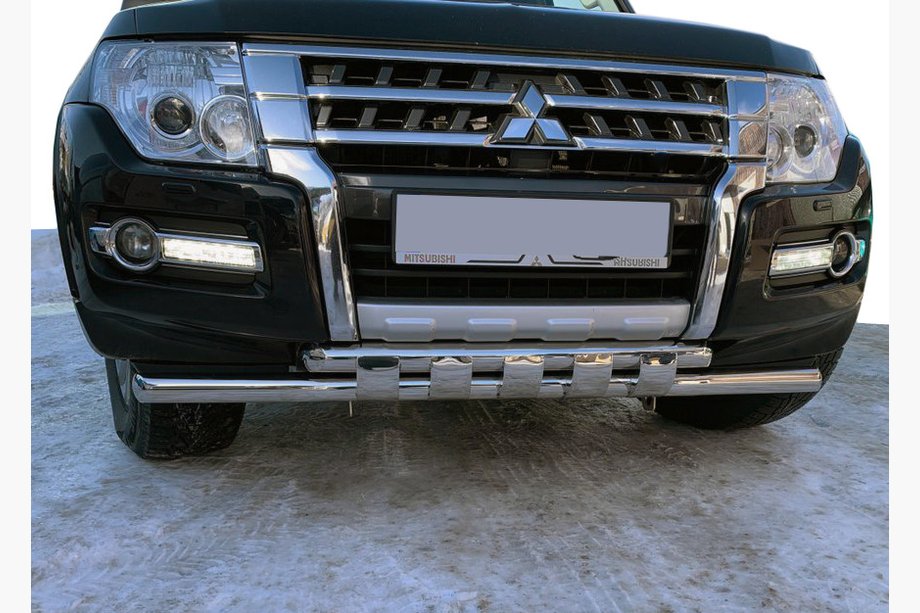 Mitsubishi Pajero Wagon IV 2006-2021 Defensa Delantera ST015 (Acero Inoxidable) Image
