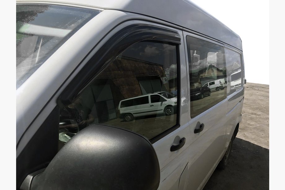Volkswagen T5 Caravelle 2004-2010 Deflectores de Ventana (2 uds, MyRacing) Image