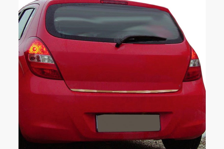 Hyundai I-20 2008-2012 Moldura de maletero acero inoxidable Foto 1
