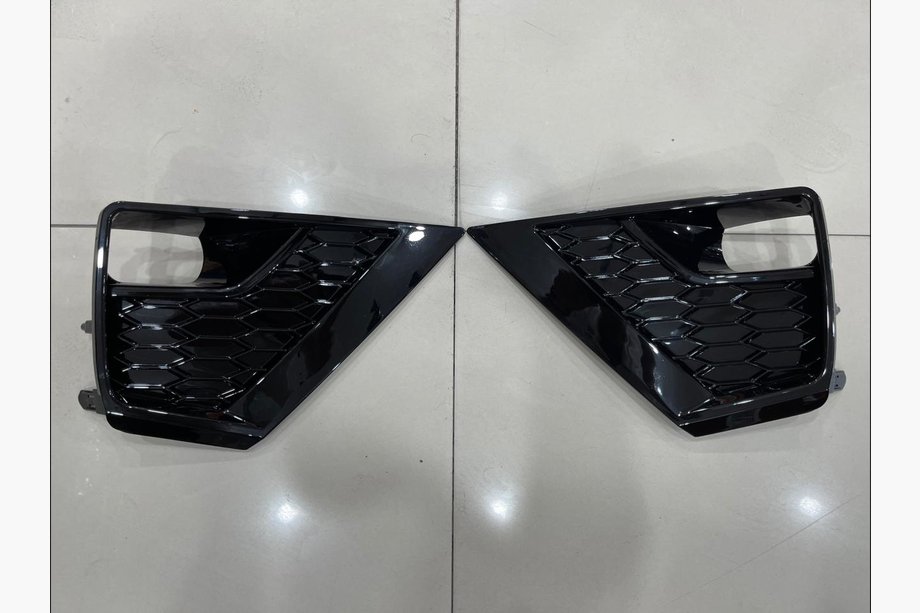 Toyota Land Cruiser Prado 150 2009-2023 Inserciones para faros antiniebla diseño 2021 (2 uds, 2017+) Image