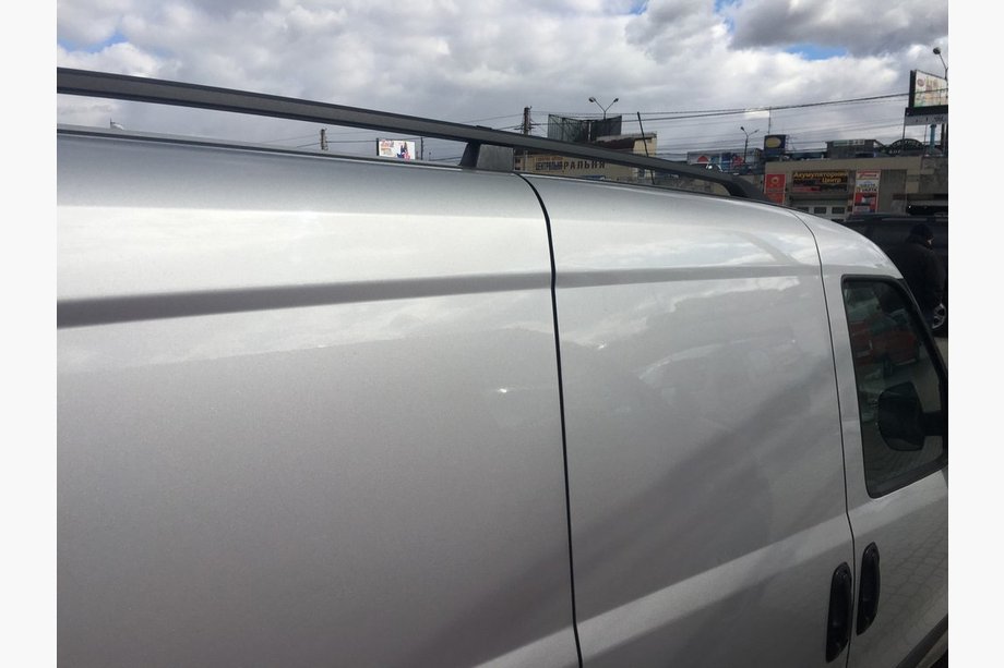 Fiat Doblo II 2010-2022 Barras de Techo Negras Maxi, Pies Metalicos Foto 6