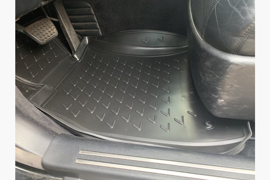 Lexus LS 2007-2017 Alfombrillas de goma (4 uds, Novline) Foto 1